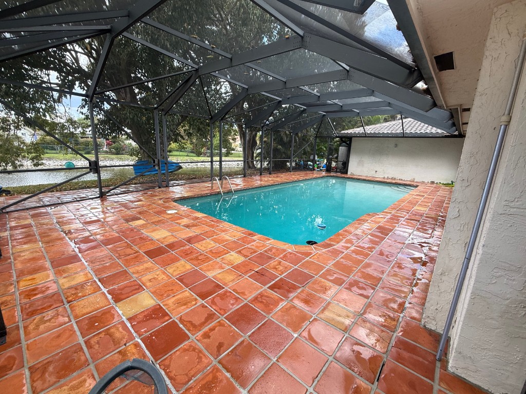 Coral Springs pool deck pavers after cleaning