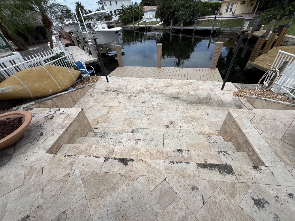 Pompano Beach pool deck before cleaning